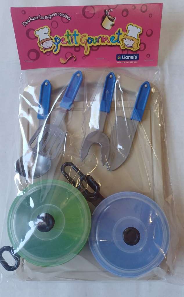 JUEGO DE COCINA C/TABLA COMO MAMITA